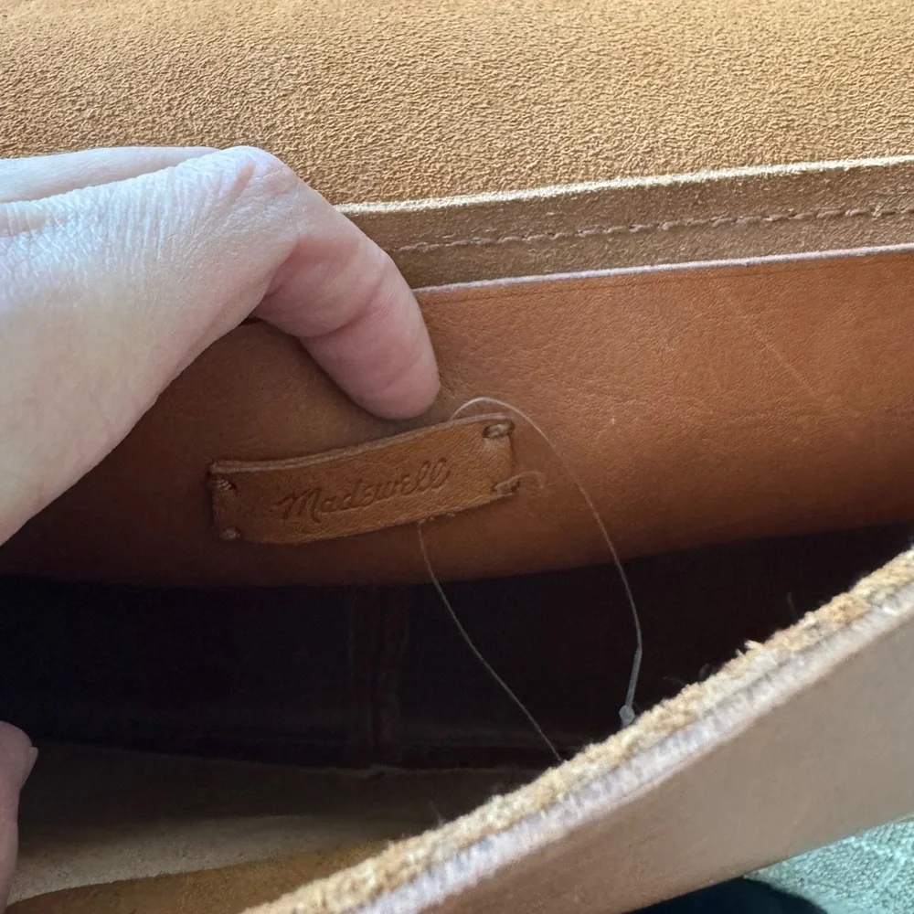 Madewell The Abroad Shoulder Bag - Picture 6 of 8